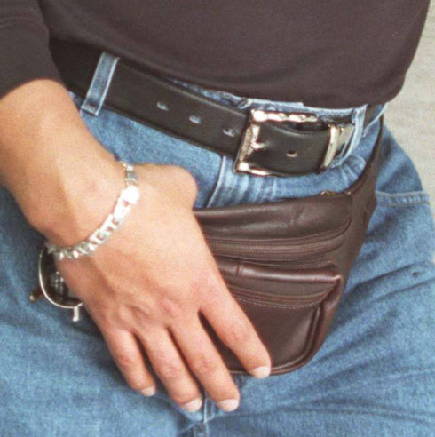 PHOTO Dwayne The Rock Johnson Fanny Pack 90s Glory Tbt   Rock Fanny Pack Zoom 