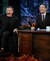 VIDEO Jimmy Fallon chokes up during heartfelt Tonight Show tribute to Robin Williams