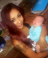PHOTOS Snooki swoons over JWoww’s daughter, Meilani