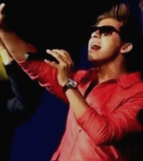 Screen Shot 2014-10-19 at 3.46.49 PM Yamir performing.