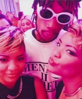 REPORT Amber Rose caught Wiz Khalifa having a threesome with twins Jas and Ness Rose