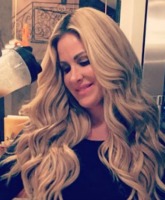 PHOTOS Kim Zolciak-Biermann’s waist selfies are insane, spark cries of Photoshop