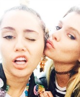 PHOTOS Miley Cyrus is reportedly dating Victoria’s Secret model Stella Maxwell