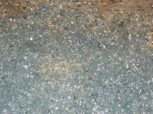 Do Huggies baby wipes really contain shards of glass?