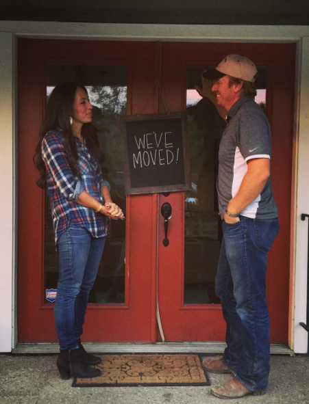 PHOTOS, VIDEO Joanna and Chip Gaines celebrate the opening of the Fixer Upper silos with a massive #Silobration