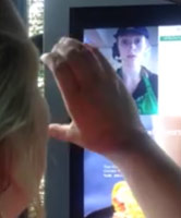 VIDEO Deaf mom’s sign language exchange with Starbucks barista goes viral