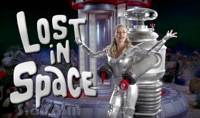 Kendra Wilkinson Lost In Space music video