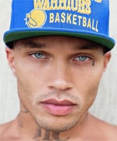 ‘Hot Mugshot Guy’ shares shirtless photo to prove he’s still hot