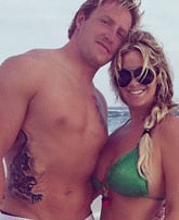 LINKS Kim Zolciak’s hubby gets a new job, Gabby Douglas hurt by Olympics coverage, Nightly Show canned