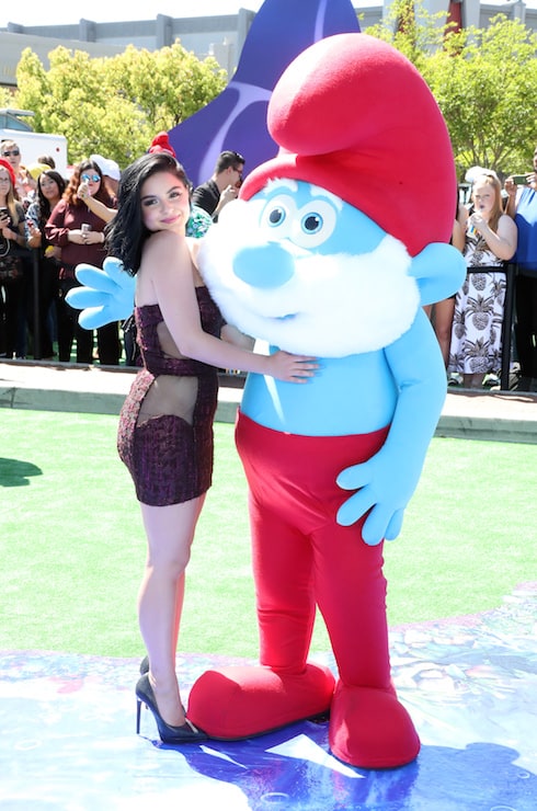 LINKS! Ariel Winter mostly clothed, Elton John’s near-death recovery, Melania Kardashian…