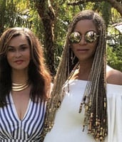 PHOTO Beyoncé baby bump on display for Easter