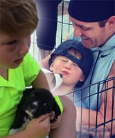 Kim Zolciak brings puppies around sons following vicious dog bite