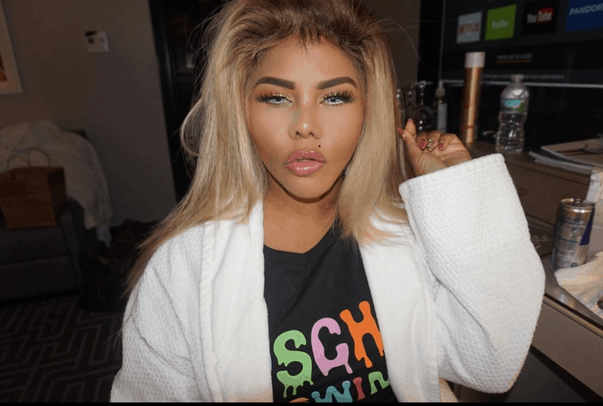 Lil Kim is person of interest in L.A. $20k armed robbery