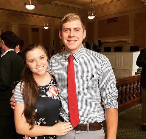 Did Joy-Anna Duggar get pregnant before marriage 1