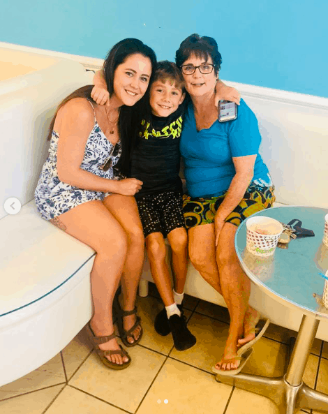 PHOTO Teen Mom ‘s Jenelle reunites with estranged mom Barbara for Jace’s sake
