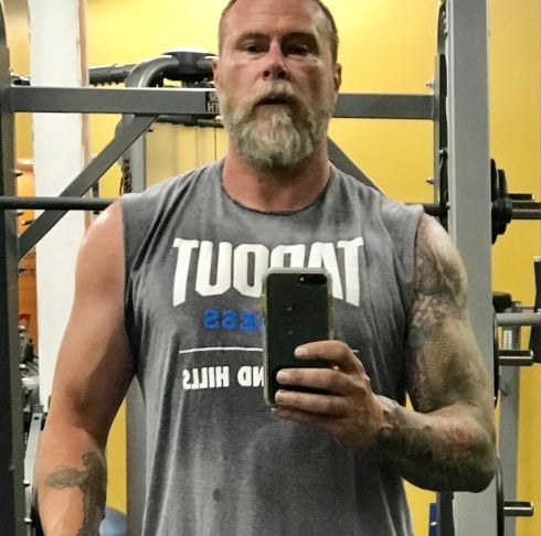 PHOTOS Dean McDermott is beefing up and preparing for his ‘comeback’