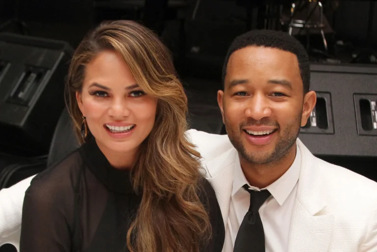 Chrissy Teigen and John Legend welcome baby girl! See name and photo