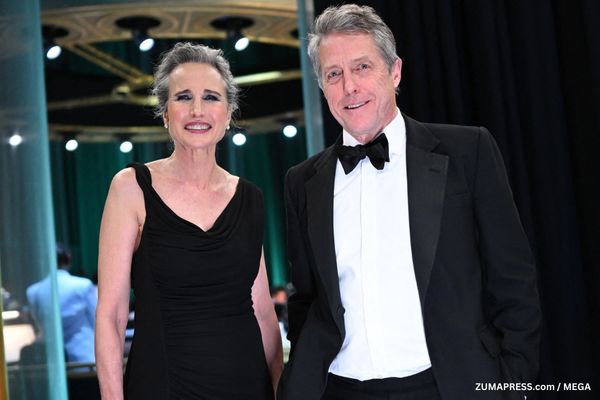 ZUMAPRESS.com MEGA Hugh Grant and Annie McDowell at the Oscars