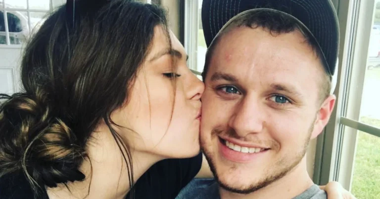 THE DUGGARS See Lauren, Josiah Duggar’s (alleged) registry for baby #3