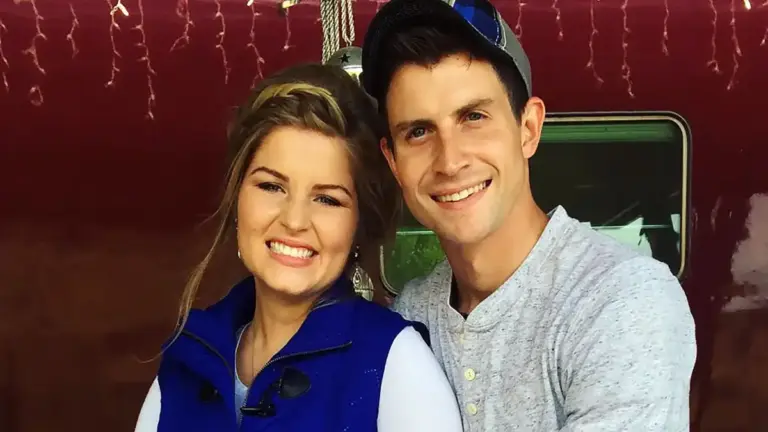 BRINGING UP BATES Erin Bates expecting baby #6 after ovary removal