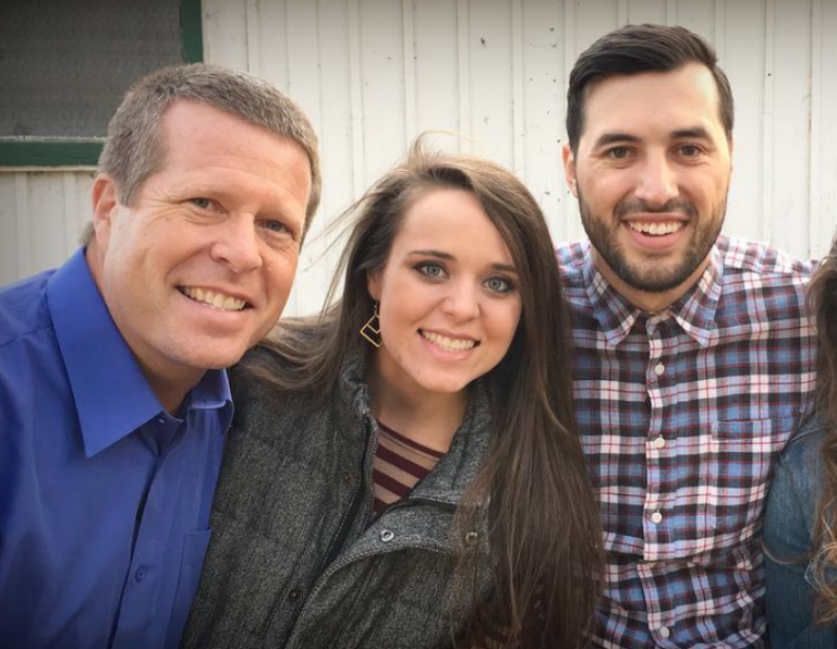 Jeremy Vuolo questions Jim Bob Duggar’s masculinity in new post