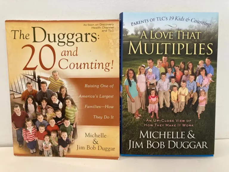 Which Duggars are New York Times best selling authors?