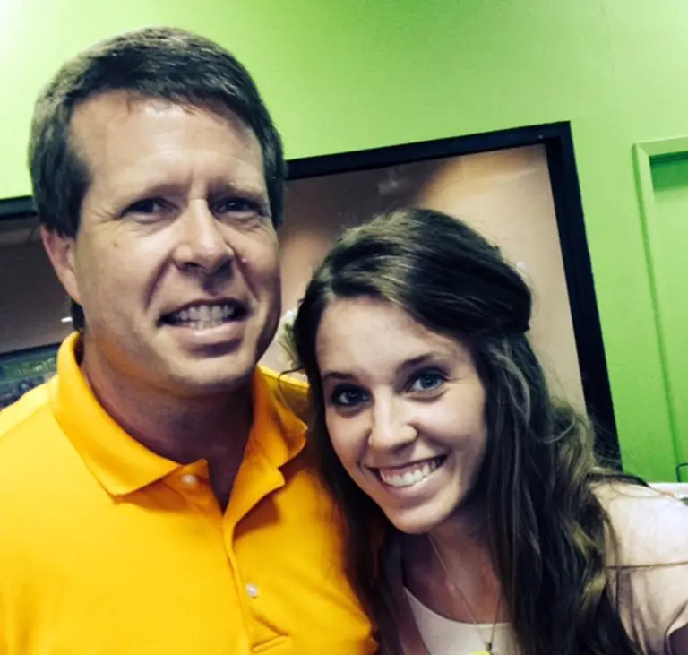 Jill Duggar claims Jim Bob is threatening to cut kids out of his will