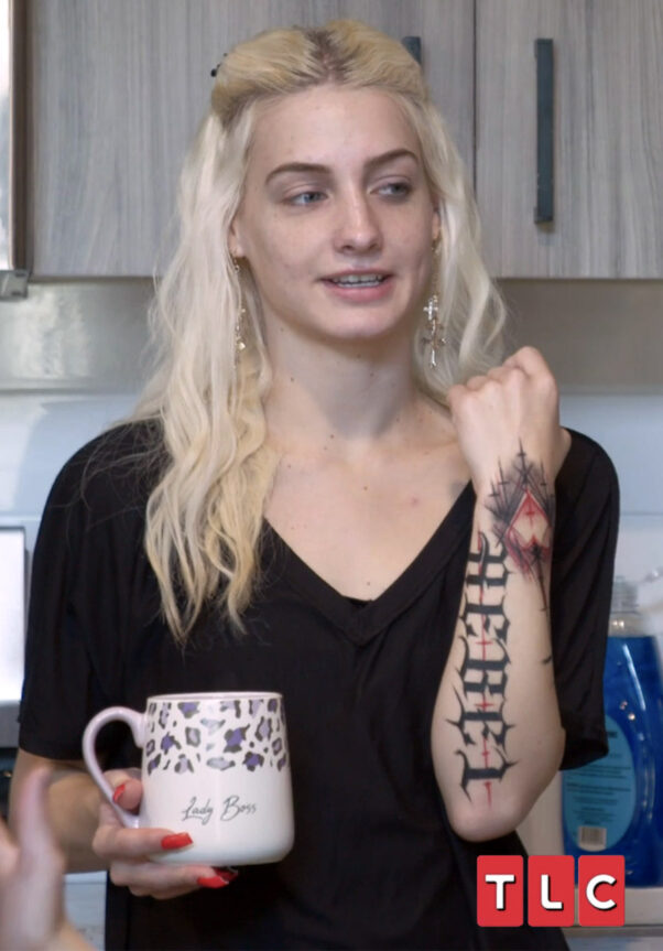 Moriah Plath with no makeup