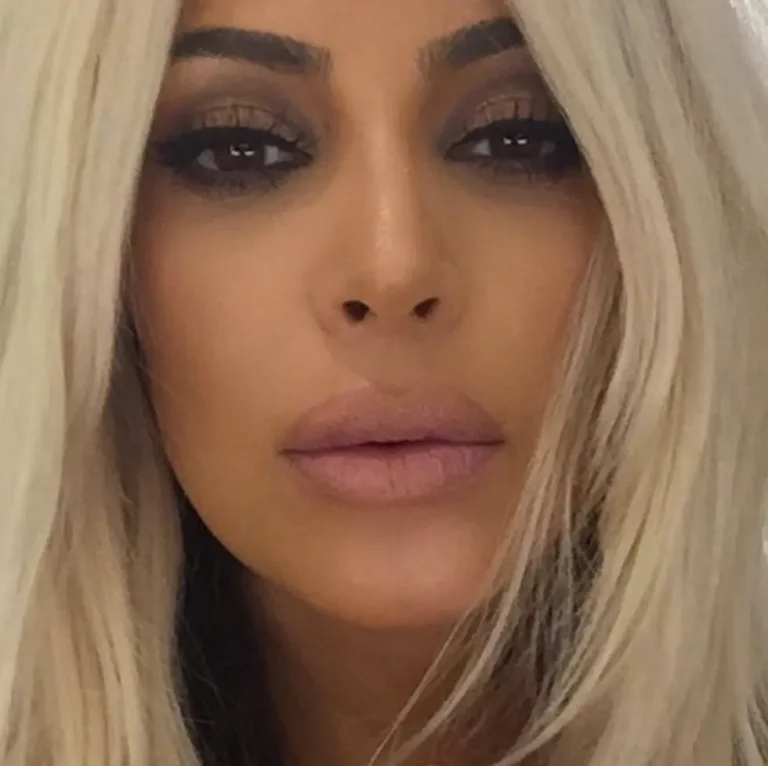 The Kardashian’s best blonde moments