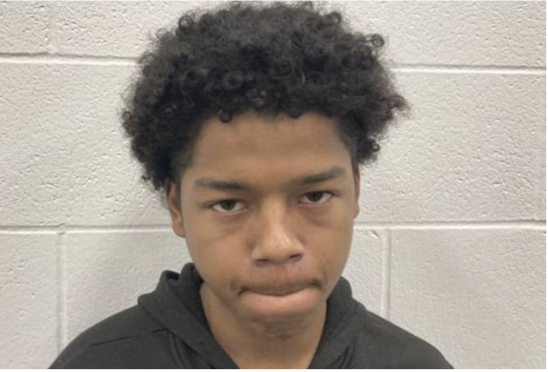 20-year-old father left baby in running water while he scrolled on his phone in another room